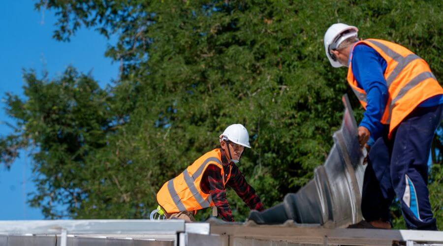 Professional Flat Roofing Installation in Bellevue, OH